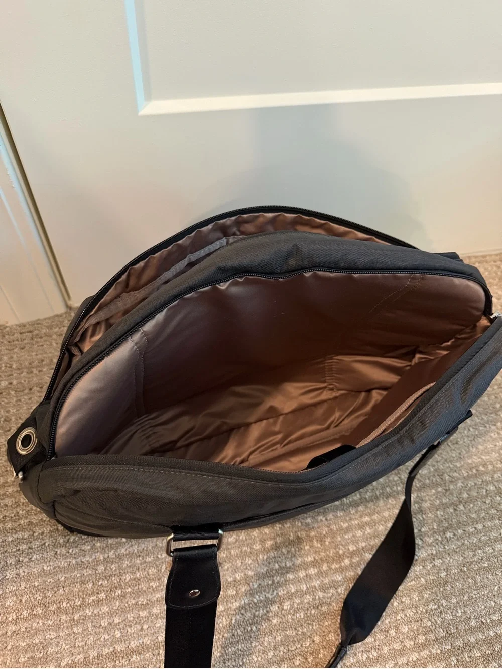 Eagle Creek Travel Tote Bag